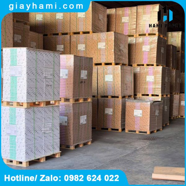 GIẤY KRAFT NHẬP KHẨU – GIÁ CAO HƠN CÓ THỰC SỰ TIẾT KIỆM HƠN CHO DOANH NGHIỆP?